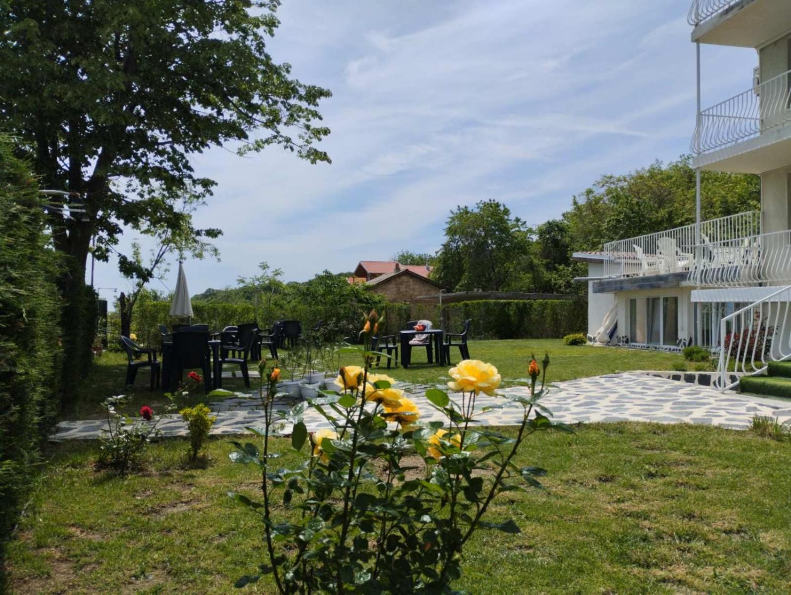 Simada Blue Guesthouse Golden Sands Exterior foto